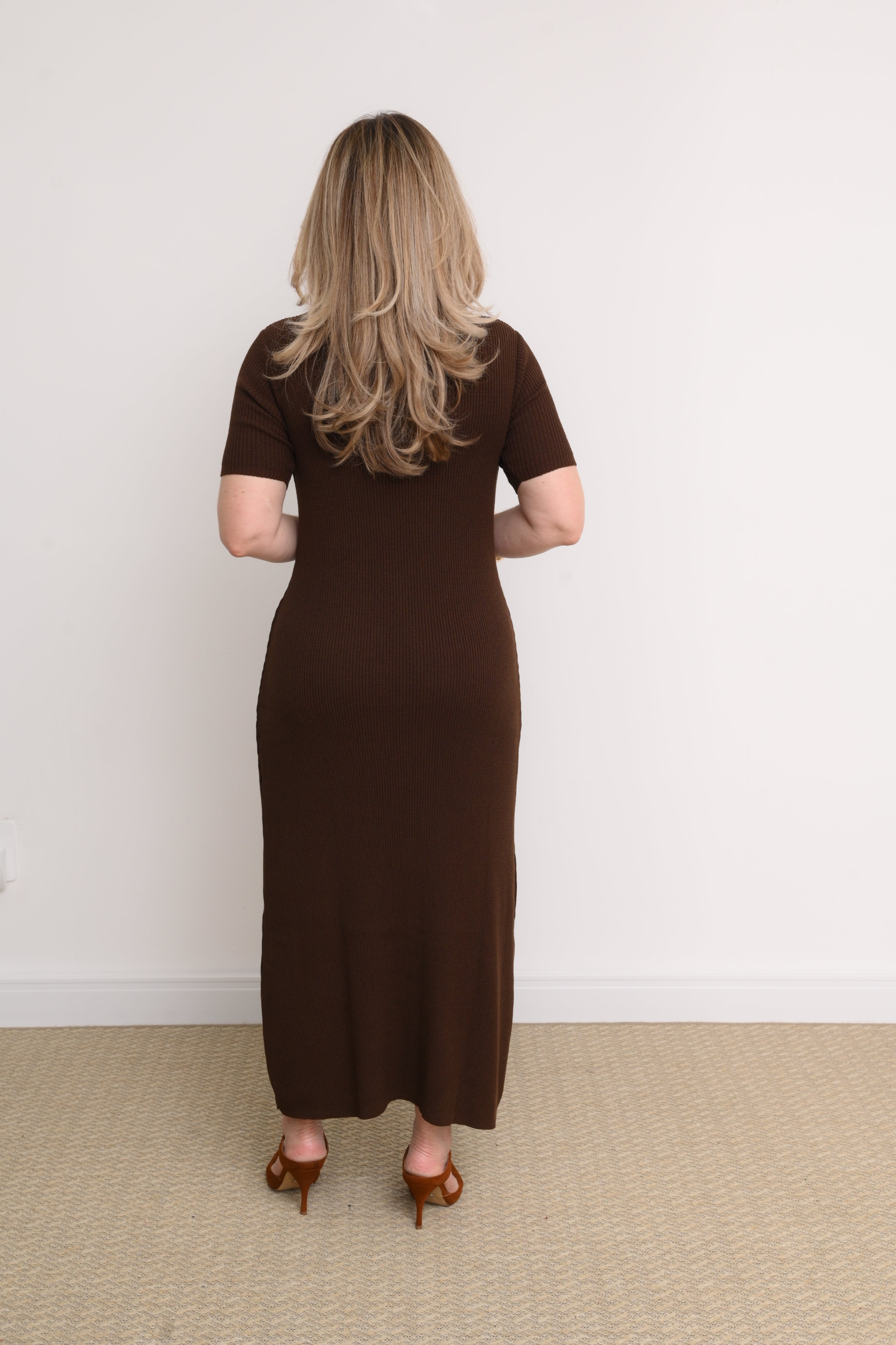 VESTIDO CANELADO NUBIA