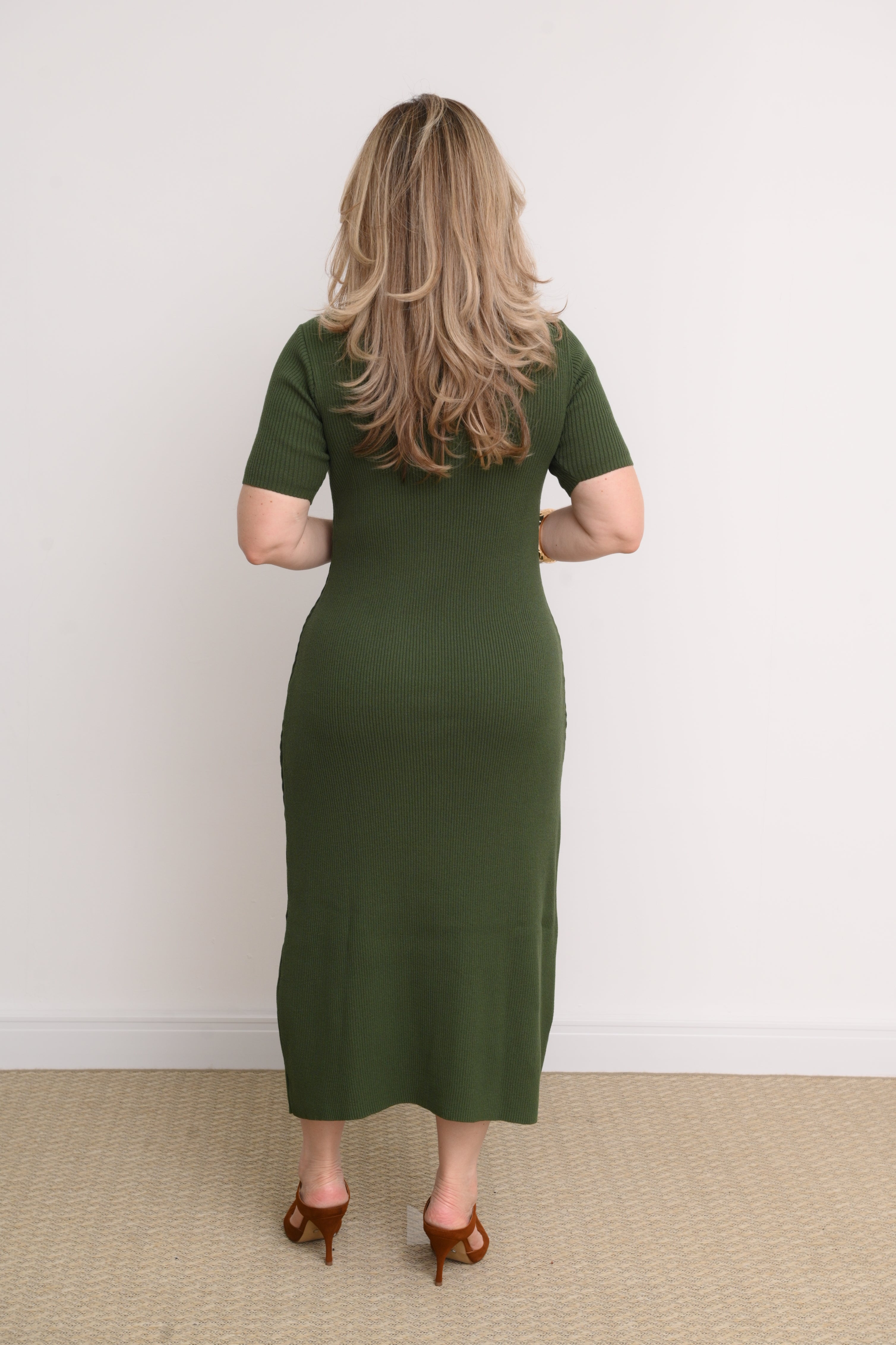 VESTIDO CANELADO NUBIA