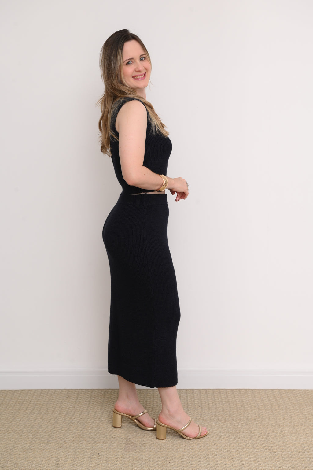 CONJUNTO SAIA MIDI E CROPPED TRICOT LARISSA