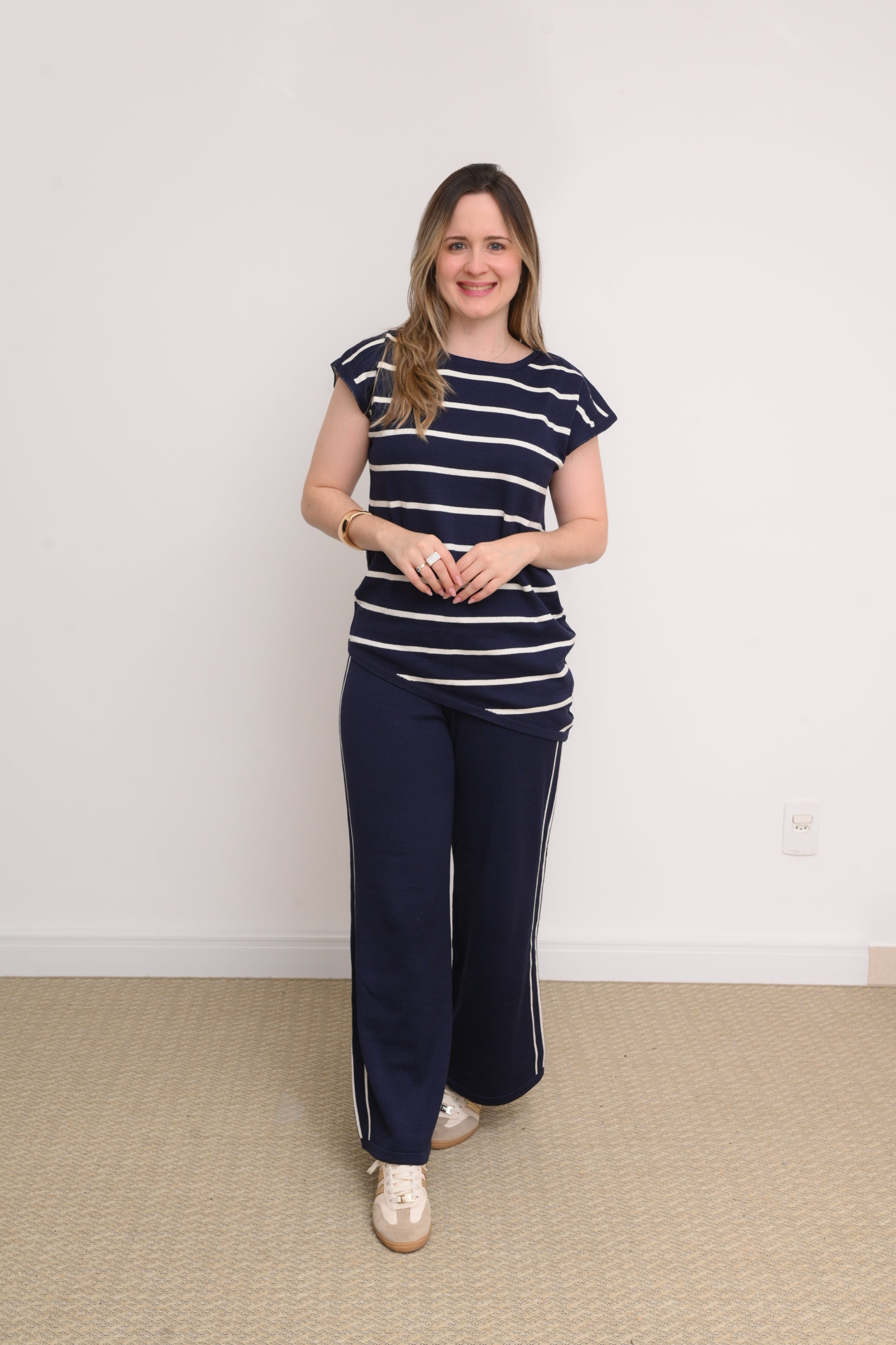 CONJUNTO BRUNA TRICOT PARIS LISTRAS